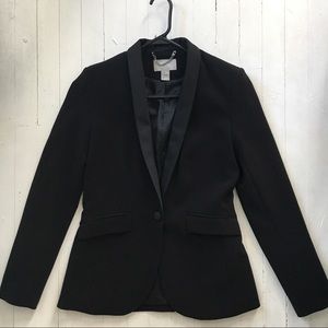 H&M women’s tuxedo jacket